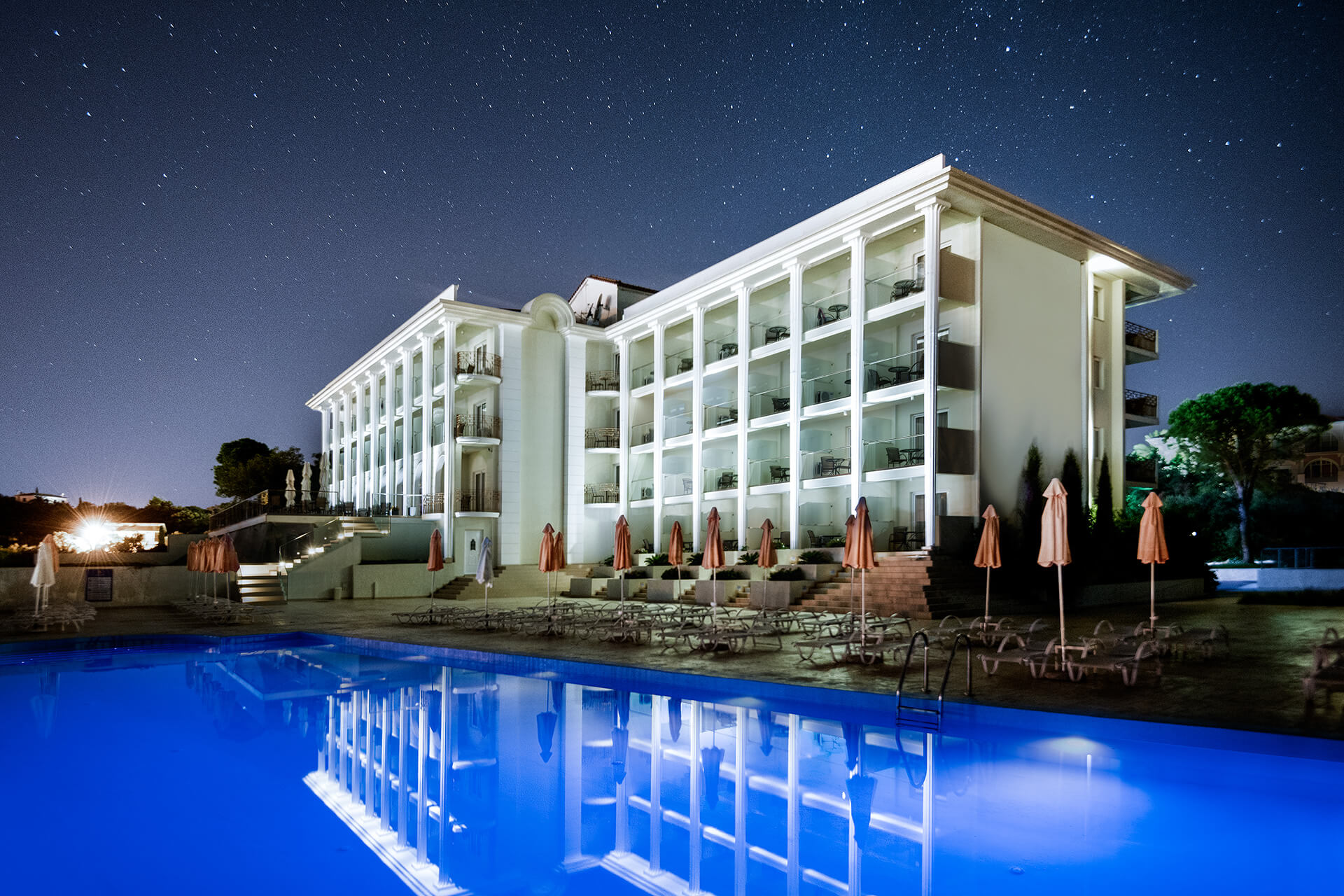 Ex avalon. Avalon отель. Avalon Beach Греция. Отель Авалон Сыктывкар. Отели Закинфа картинки.